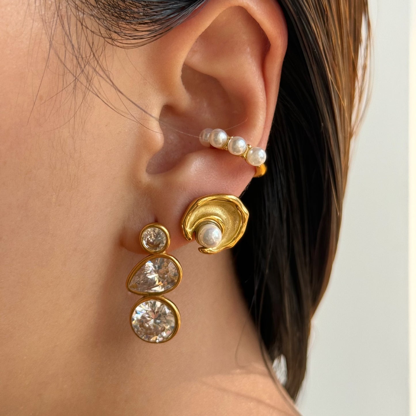 Hawaiian pearl shell earrings